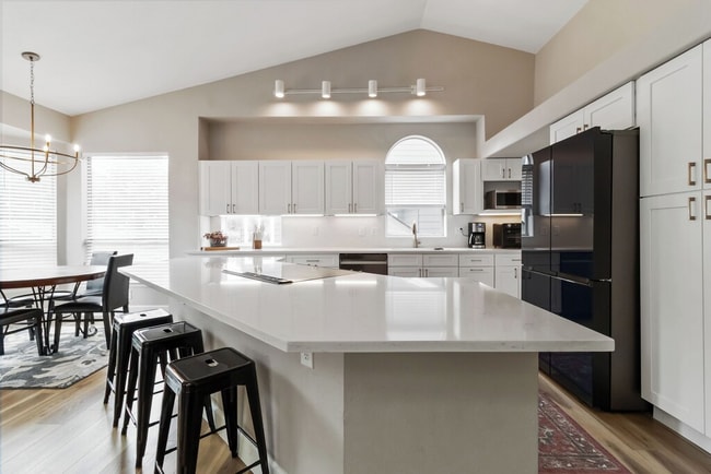 Building Photo - 2306 Beacham Dr