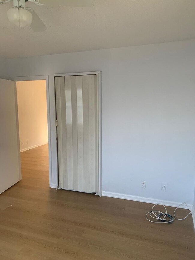 Building Photo - 116 N F St