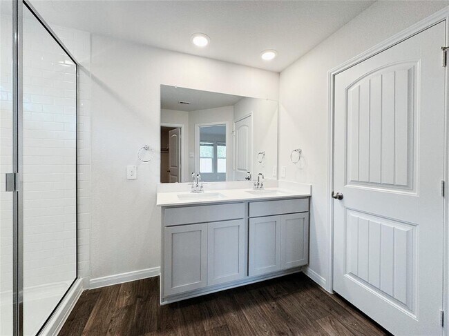 Building Photo - 1207 Camden Ln