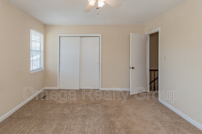 Building Photo - 2364 Grayson Valley Cir
