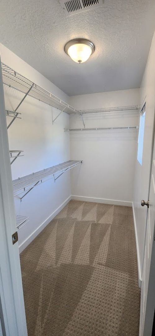 Building Photo - $2,000 OFF 4-bed, 3.5-bath Townhome Available Now!