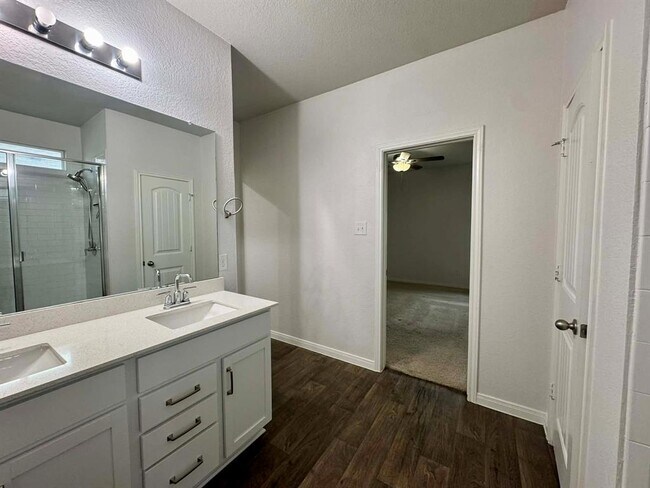 Building Photo - 251 Cherry Laurel Ln