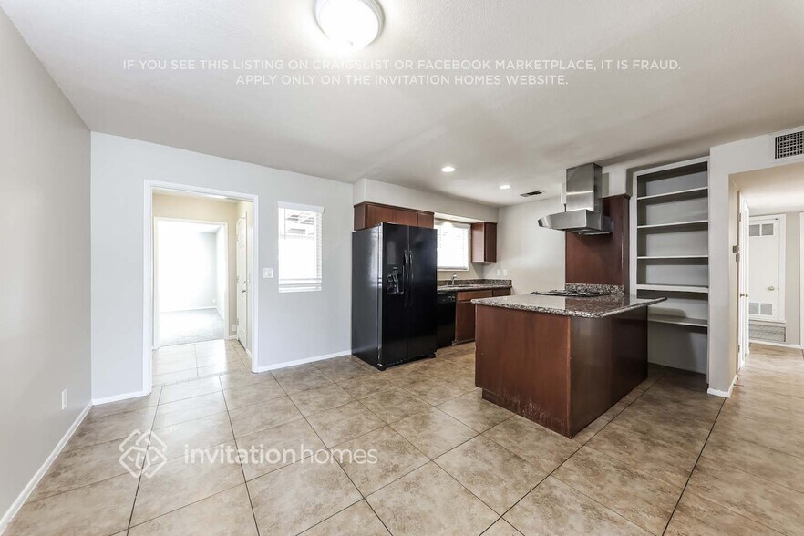 Building Photo - 3316 W Orchid Ln