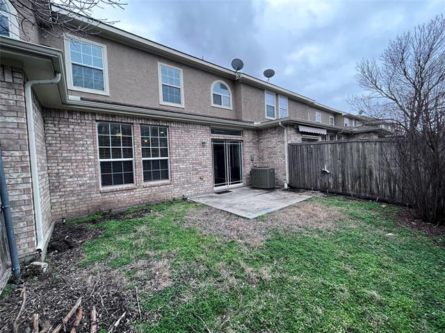 Building Photo - 5895 Clearwater Ct