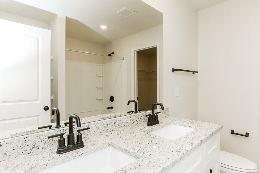 Building Photo - 179 Egret Ct