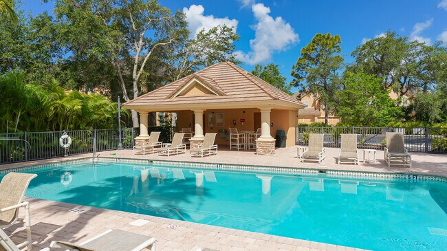 Building Photo - 8280 Villa Grande Ct