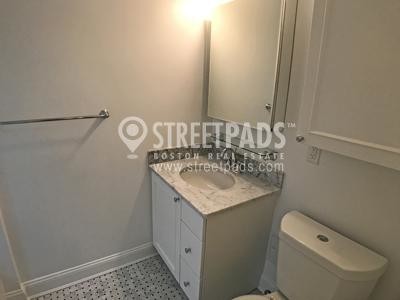 Building Photo - 1 bedroom in Brookline MA 02446