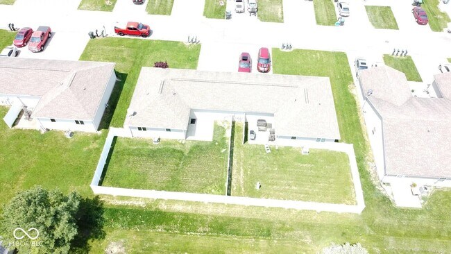 Building Photo - 731 W Gaston Dr