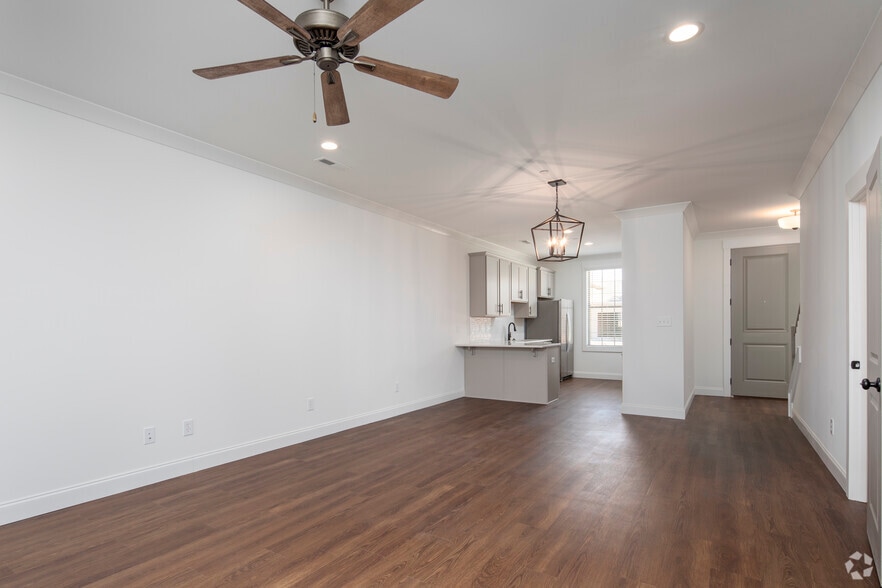 3 beds, 2.5 baths, 2,010 sq ft - Cambridge Place Luxury Townhomes