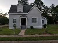 Building Photo - 202 Henry Ave