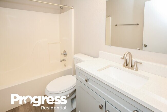 Building Photo - 4231 Village Trace Dr