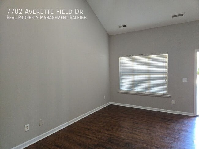 Building Photo - 7702 Averette Field Dr