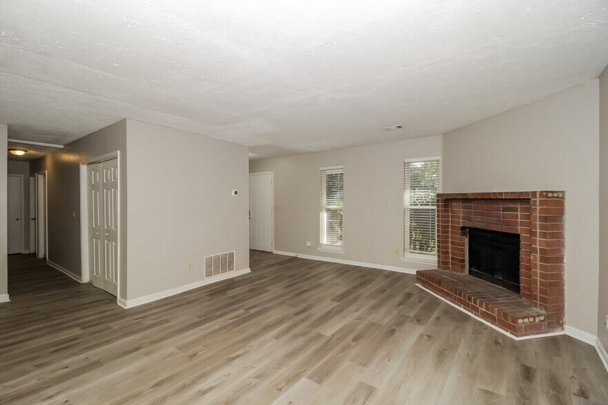 Building Photo - 6684 Judy Ln