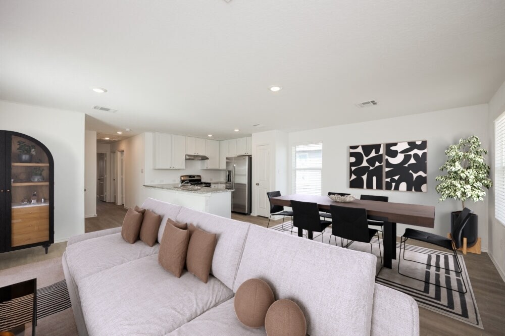 Building Photo - 14707 Southton Basin