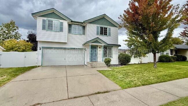Primary Photo - 6587 N Harris Hawk Ln
