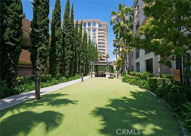 Building Photo - 1416 Scholarship