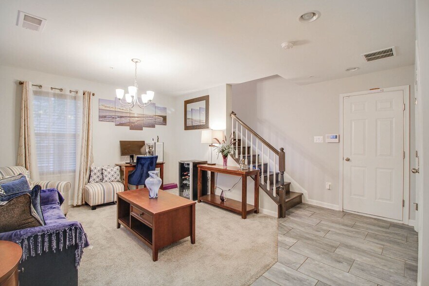 Building Photo - 7298 Elkridge Crossing Way