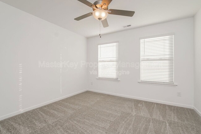 Building Photo - 124 Royal Star Way