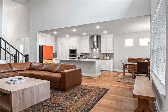 Building Photo - 6696 Albany Pk