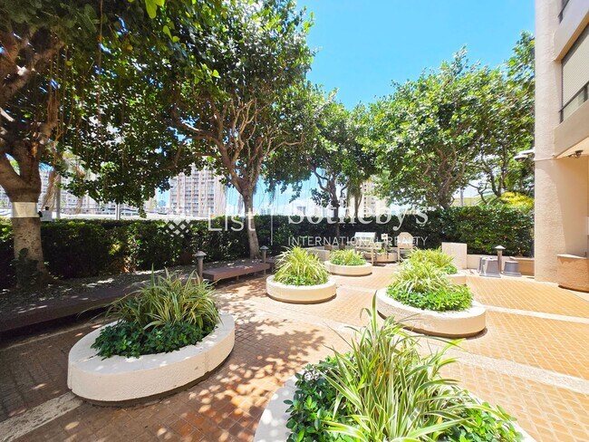 Building Photo - Royal Iolani #PH4 (Ewa) | Honolulu, HI