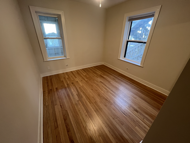 Bedroom 2 - 1662 W Hollywood Ave