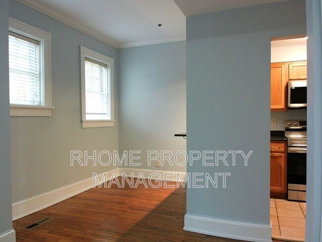 Building Photo - 2855 Peachtree Rd NE