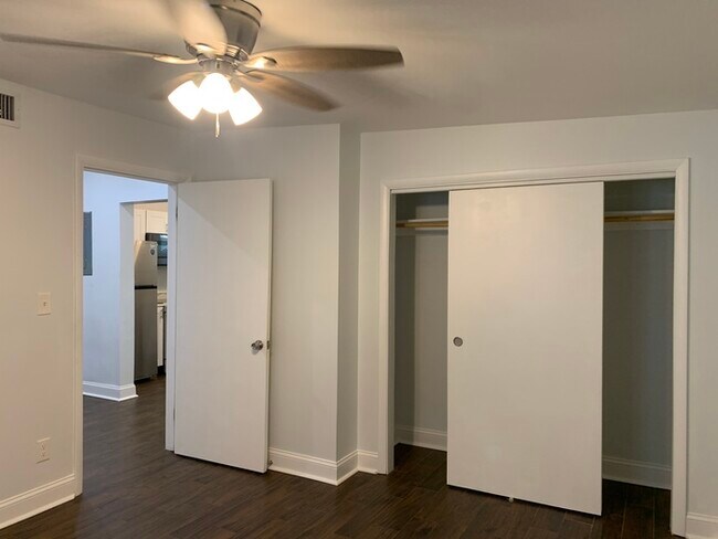 Building Photo - CHARMING KEY WEST HOME