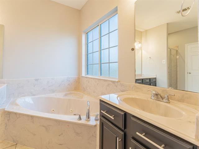 Building Photo - 210 Sendero Dr