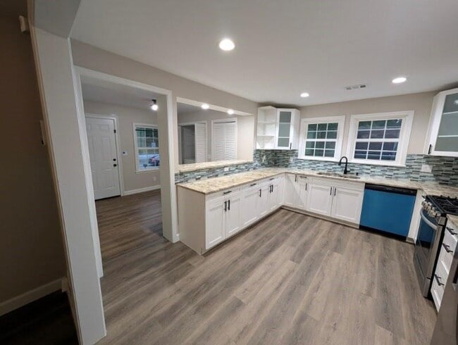 Building Photo - 2839 Five Forks Trickum Rd SW