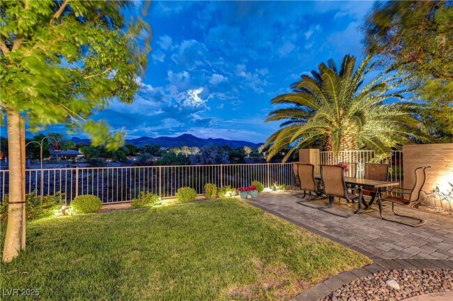 Building Photo - 105 Fountainhead Cir