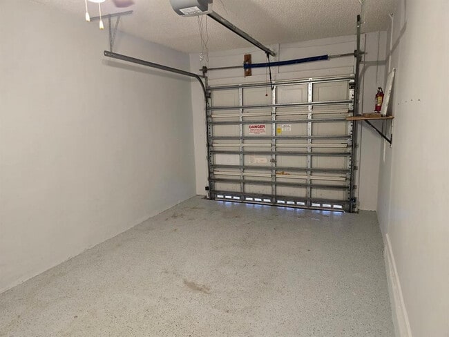 Building Photo - 4768 SW 14th Ct