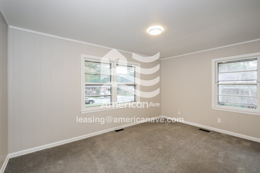 Building Photo - 2036 Wharton Dr