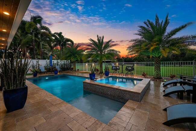 Building Photo - 494 Enfield Ct