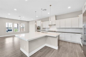 Building Photo - 4008 Desert Trce Ct