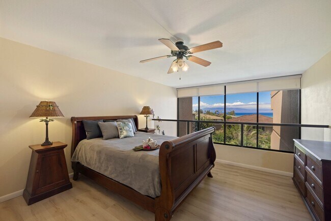 Building Photo - Stunning views, space and comfort.