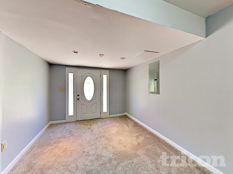 Building Photo - 5530 Marbut Forest Way