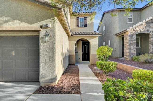 Building Photo - Charming 3-Bedroom Two-Story Home in Gated...