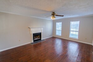 Building Photo - 123 Moss Creek Dr