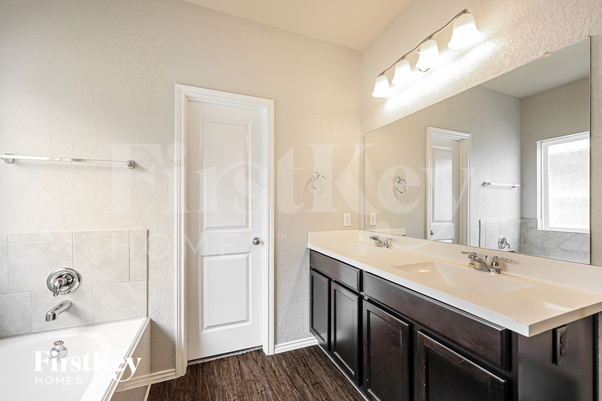 Building Photo - 32079 Camellia Bnd