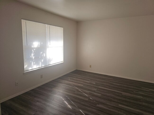 Building Photo - GREAT HOUSE NEAR LOOP 410/I35 N