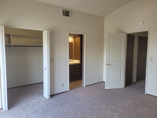 Building Photo - 1189 Greenhill Drive, Roseville