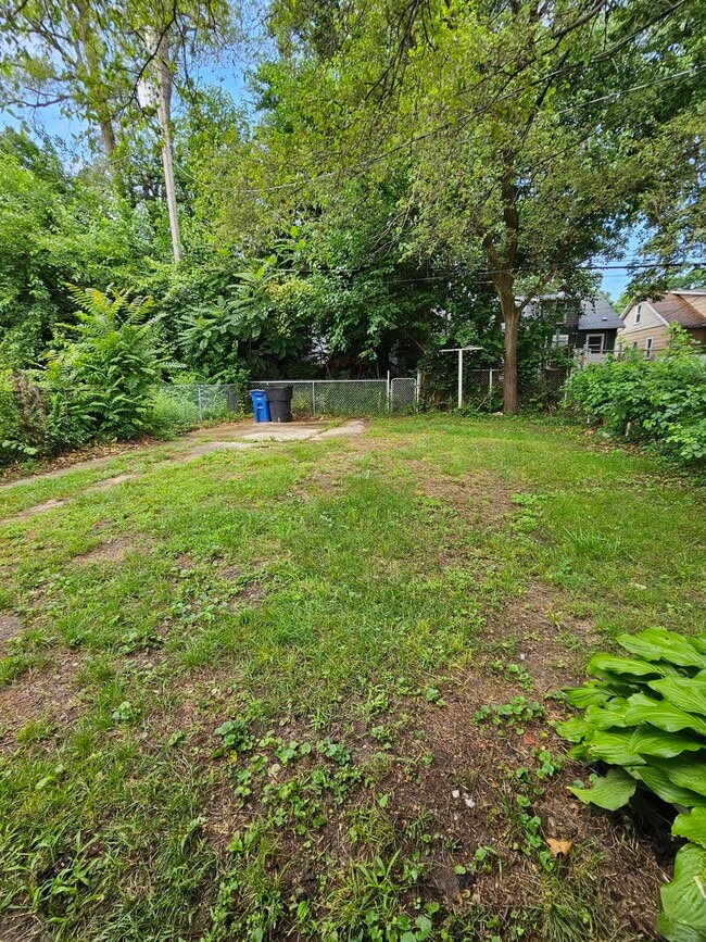 Building Photo - 20023 Santa Rosa Dr