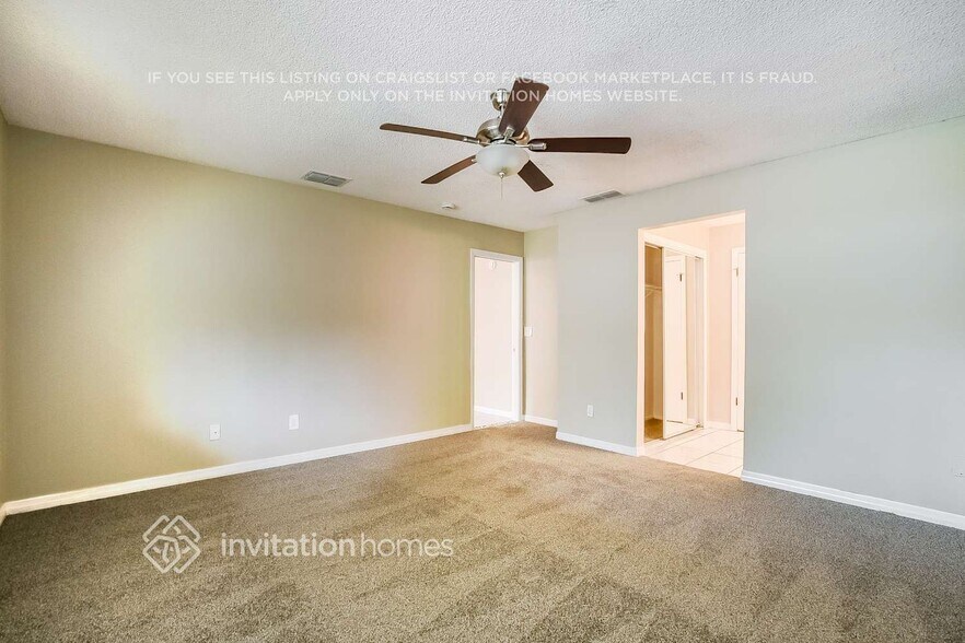 Building Photo - 930 Waverly Dr