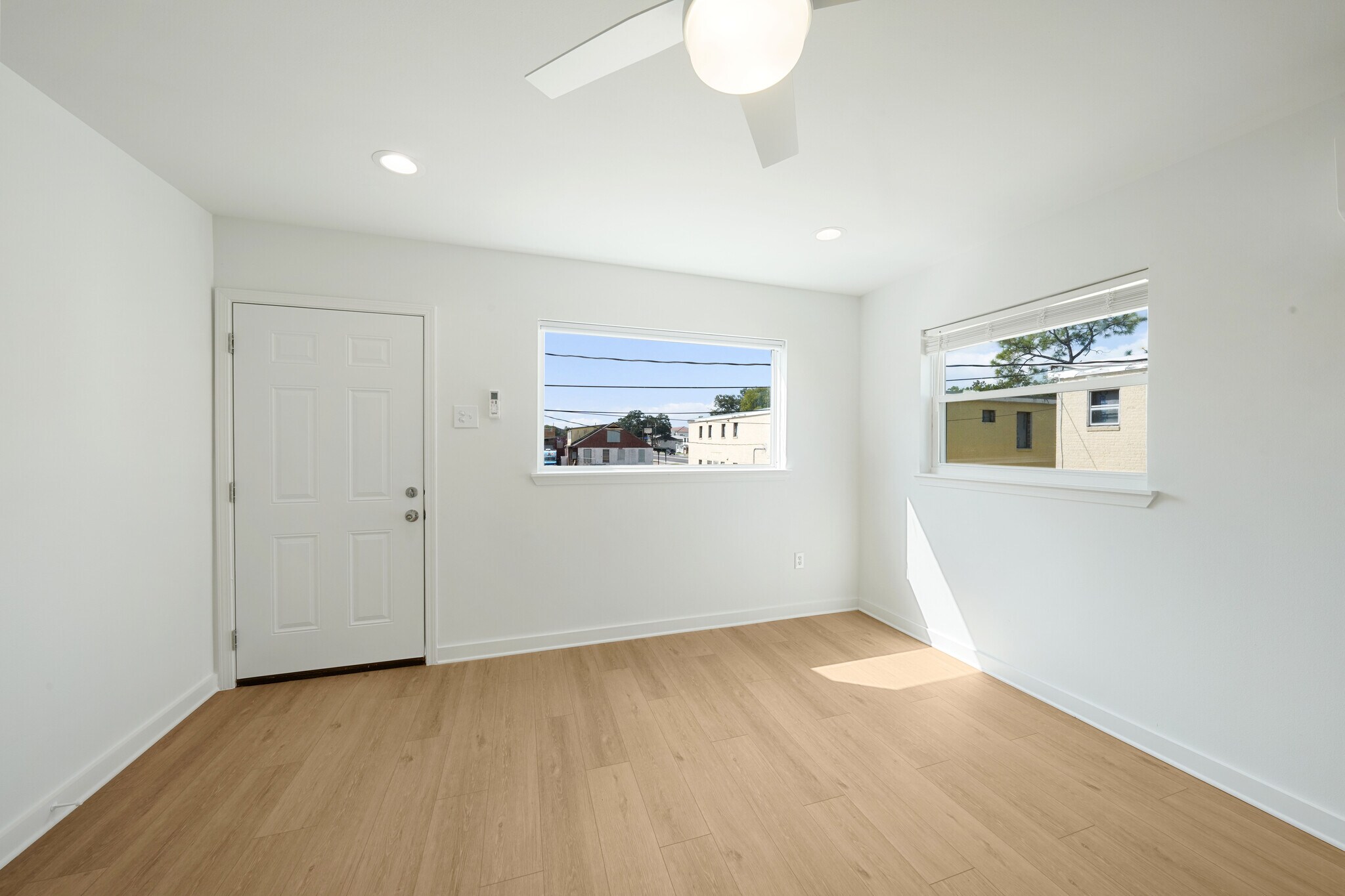 Building Photo - 2927 Nicholson Dr