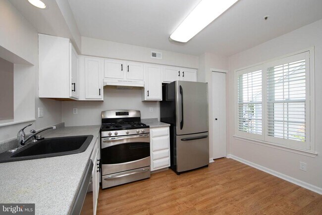 Building Photo - 3604 Aberdeen Ln