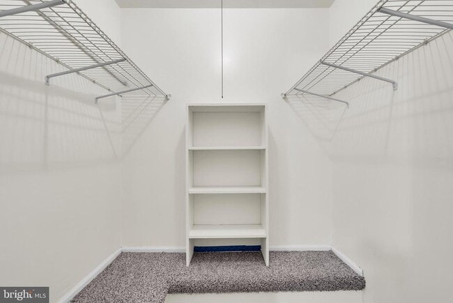 Building Photo - 60B Sumac Ct