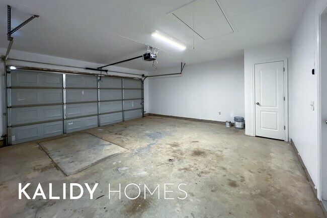 Building Photo - 6140 Cielo Terrace