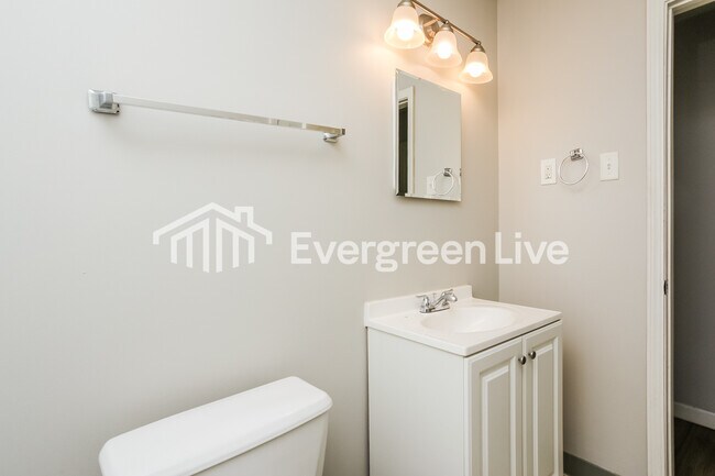 Building Photo - 4983 Appleville St