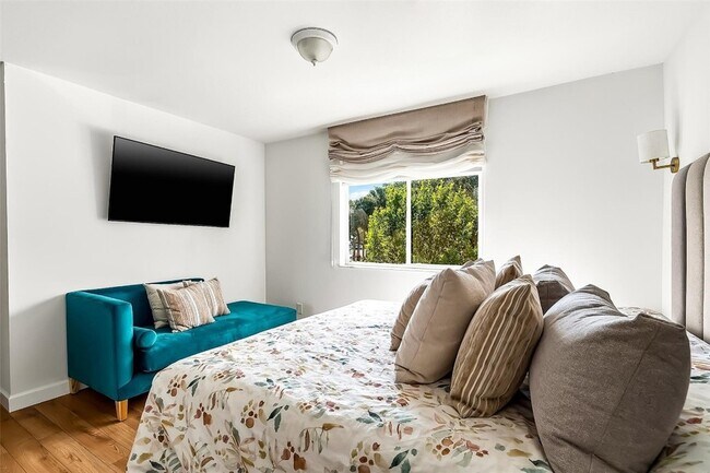 Building Photo - 787 NW 91st Terrace