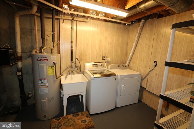 Building Photo - 20404 Shadow Oak Ct